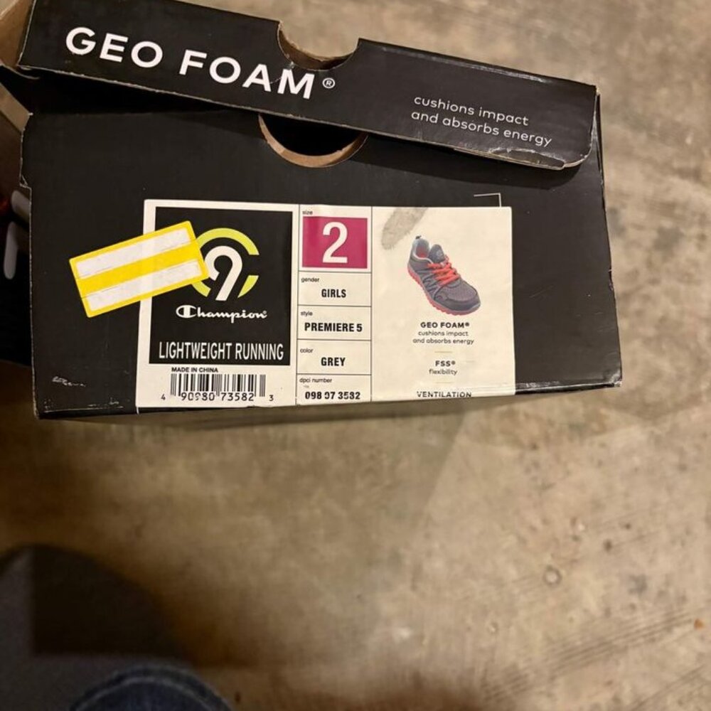 Champion girls size 2 tie shoes